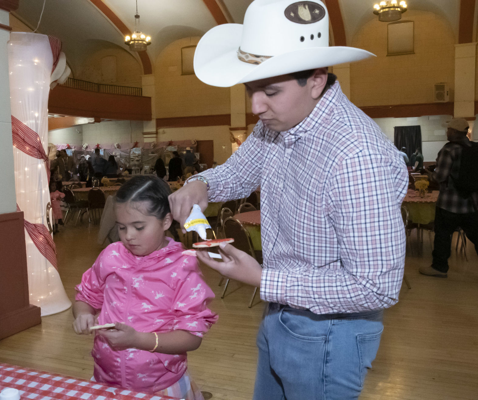 020820 Father Daughter Dance 12.jpg
